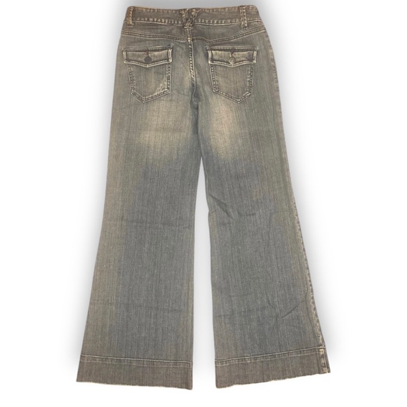 Mossimo Supply Co Extra Wide Jeans Low Rise Juniors 7 Light Blue Wash Distressed - Picture 2 of 14